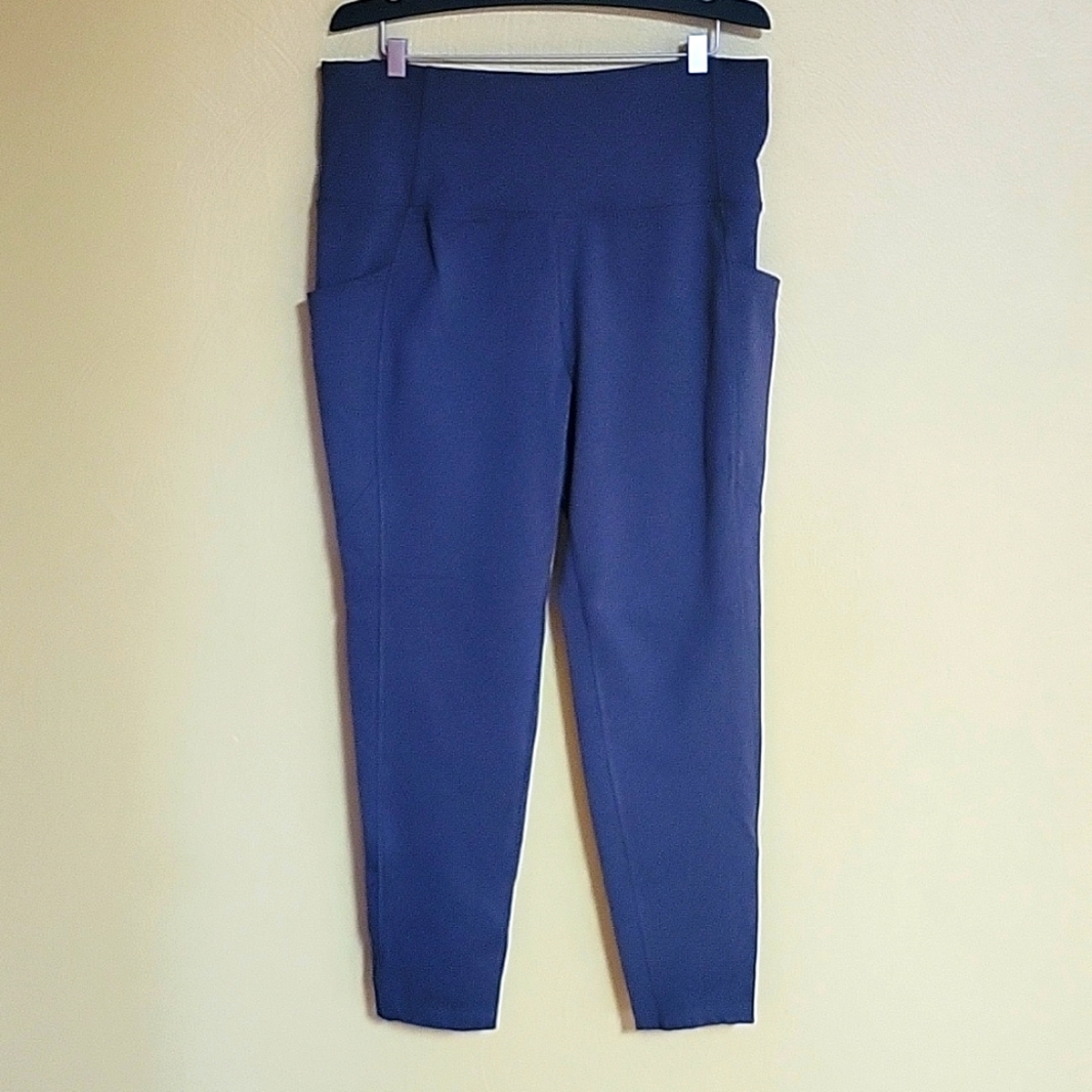 MTA sport legging with side pockets and waistline pocket large dark gray